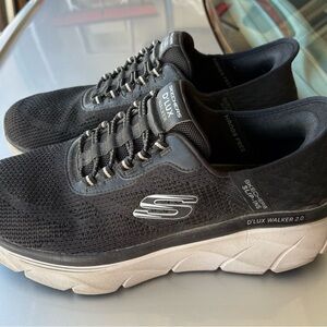Skechers Men's Black and Gray D'LUX Walker 2.0 Sneakers